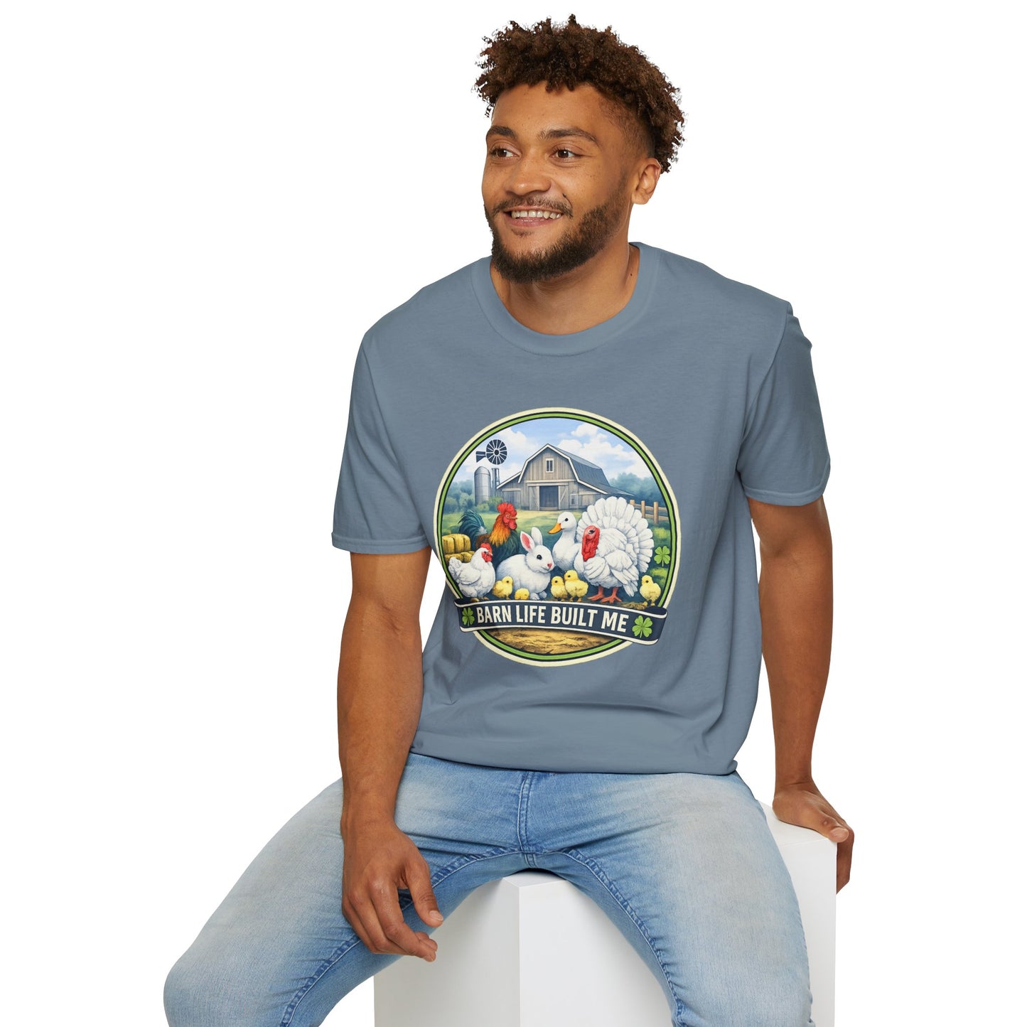 BARN LIFE BUILT ME - Small Animals - Unisex T-Shirt
