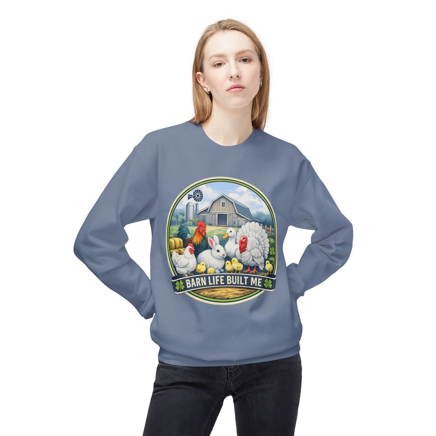 BARN LIFE BUILT ME - Small Animals - Crewneck Sweatshirt