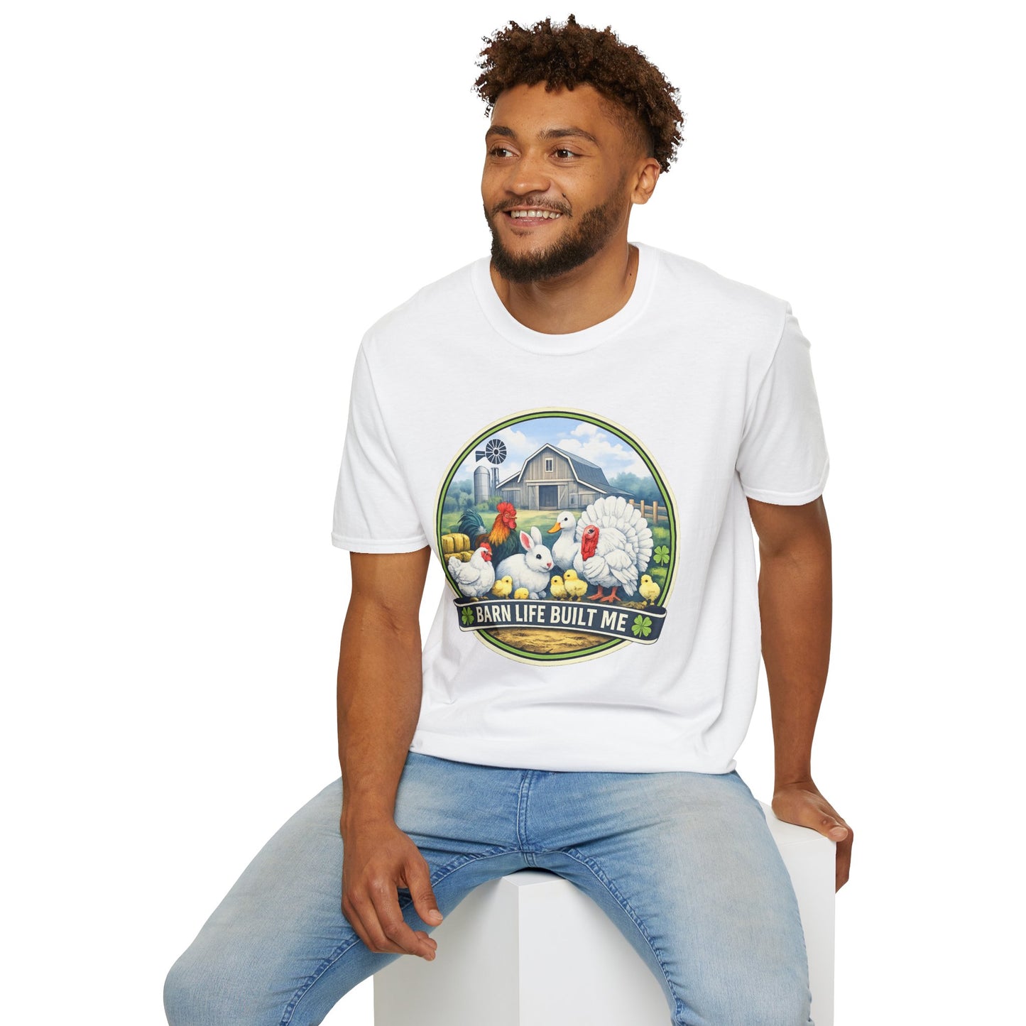BARN LIFE BUILT ME - Small Animals - Unisex T-Shirt