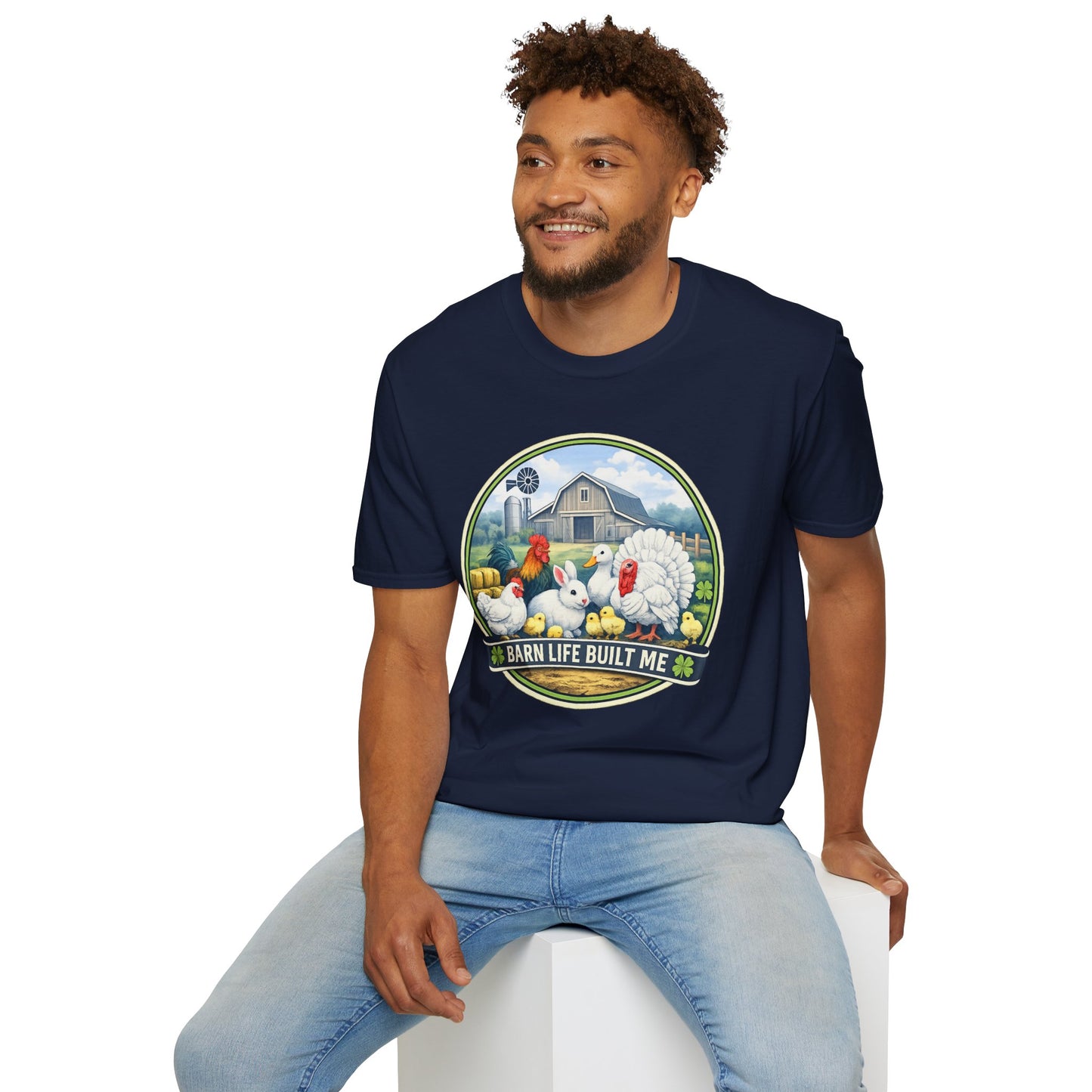 BARN LIFE BUILT ME - Small Animals - Unisex T-Shirt